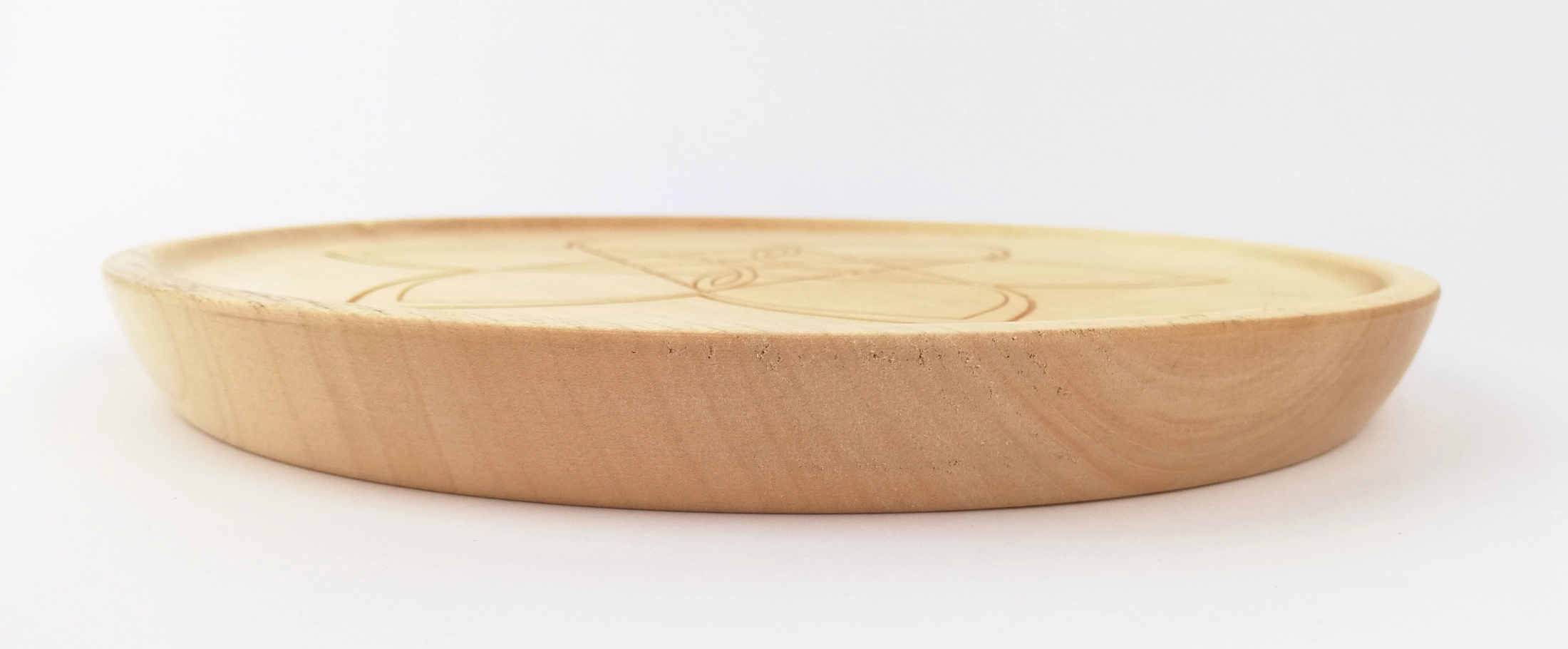 Hexagram (version 2) on a middle plate (24cm/9.4in in diameter), bottom.